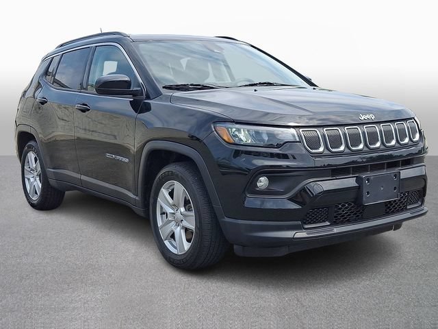 Used 2022 Jeep Compass Latitude FWD image 3