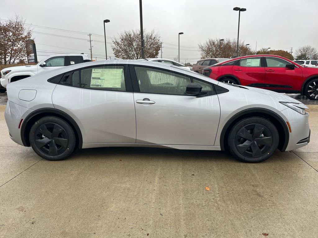 New 2026 Toyota Prius Plug-In Hybrid image 6