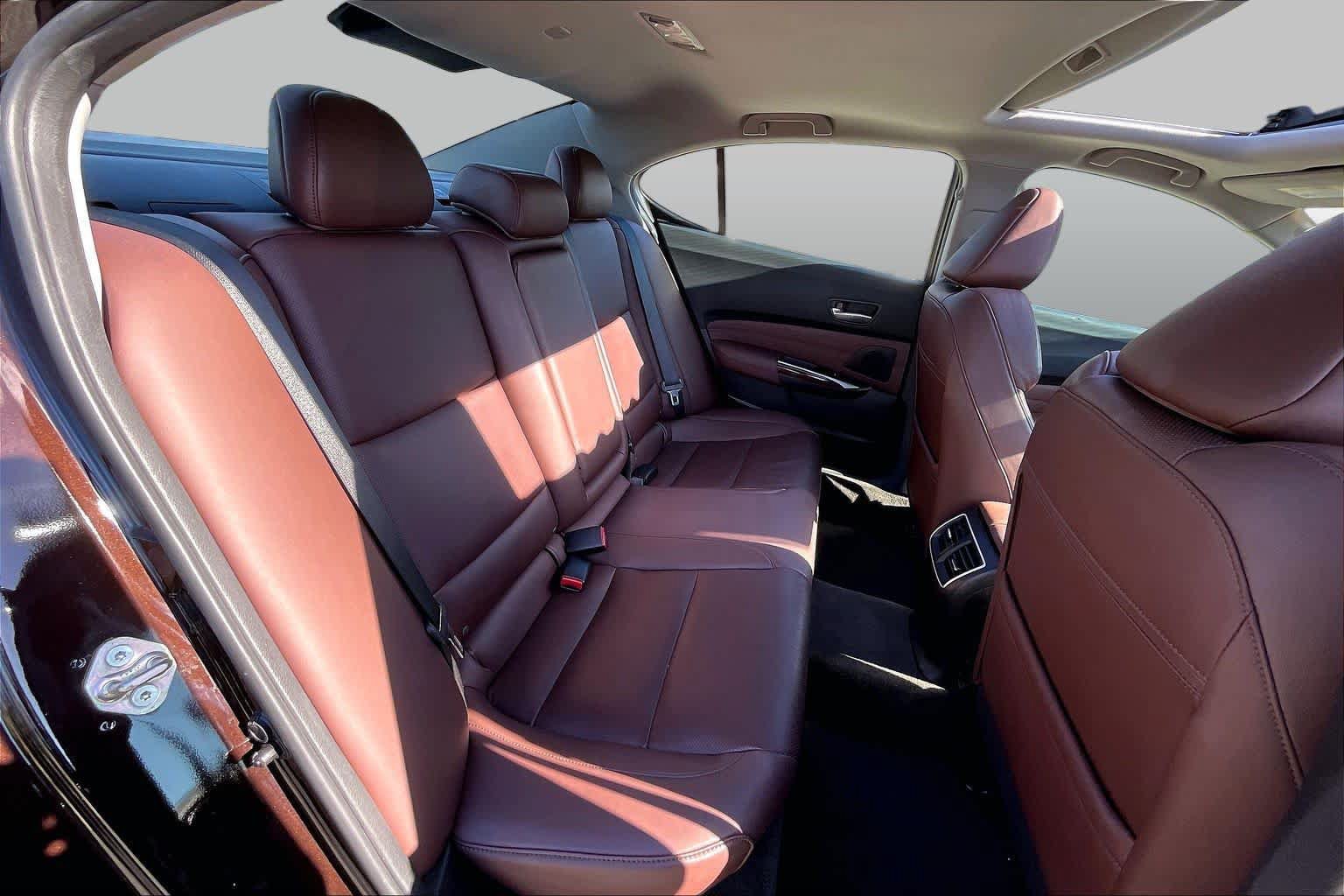 Used 2017 Acura TLX w/ Technology Package FWD image 19