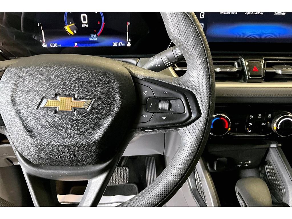 Used 2025 Chevrolet TrailBlazer LT FWD image 21