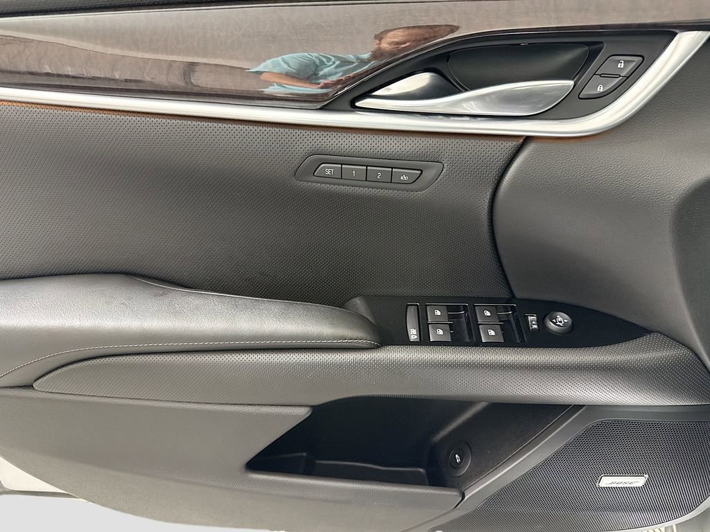Used 2017 Cadillac XTS Luxury image 18
