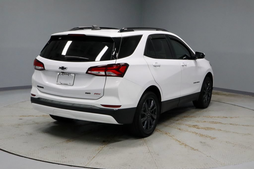 Used 2023 Chevrolet Equinox RS AWD/4WD image 10