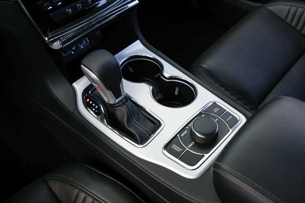 Used 2020 Jeep Grand Cherokee SRT AWD/4WD image 10