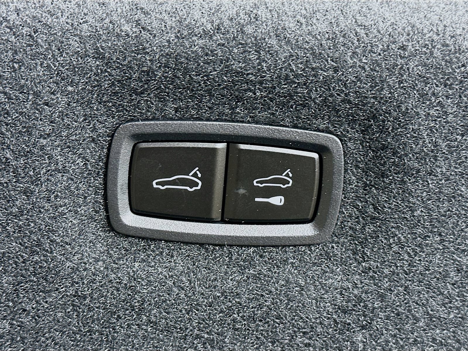 New 2026 Porsche Taycan AWD/4WD image 39