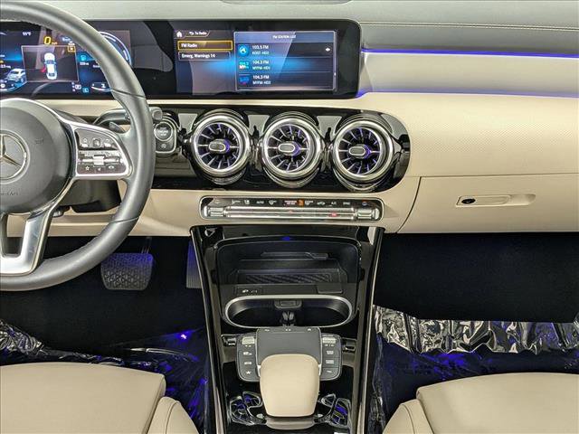Used 2023 Mercedes-Benz CLA 250 image 19