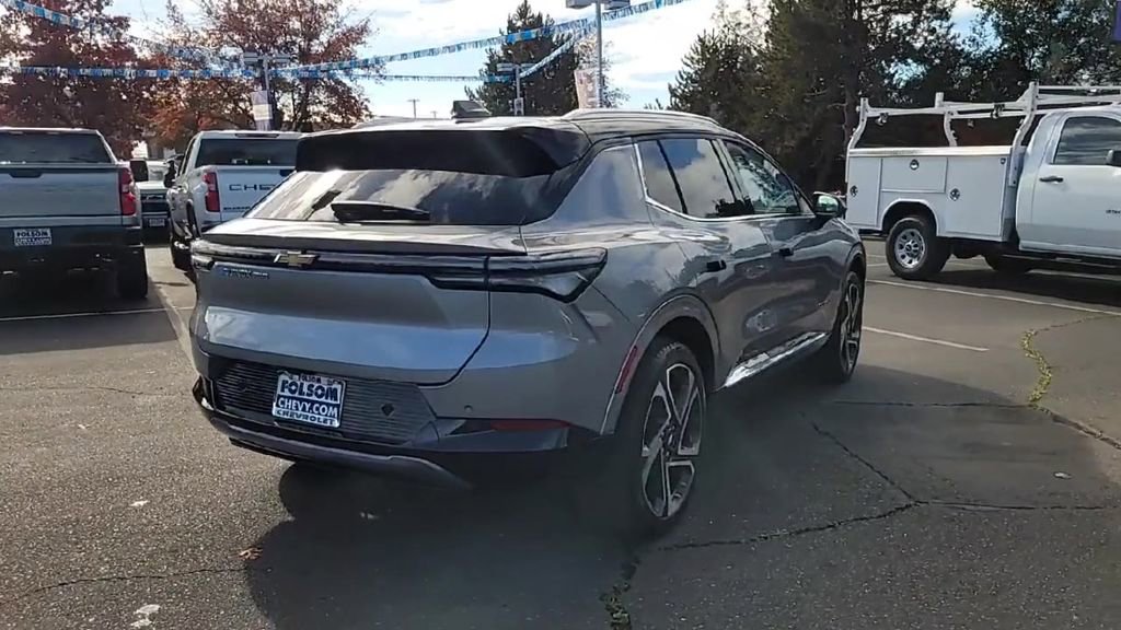 New 2026 Chevrolet Equinox EV LT image 8