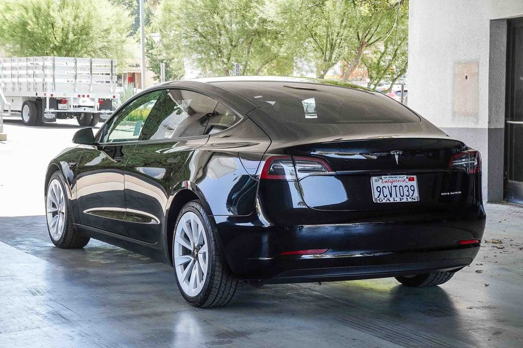 Used 2022 Tesla Model 3 Long Range AWD/4WD image 6