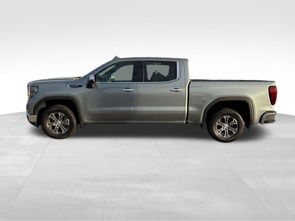 Used 2026 GMC Sierra 1500 SLT AWD/4WD image 2