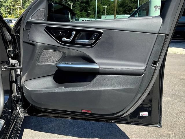 Used 2022 Mercedes-Benz C 300 4MATIC Sedan image 30