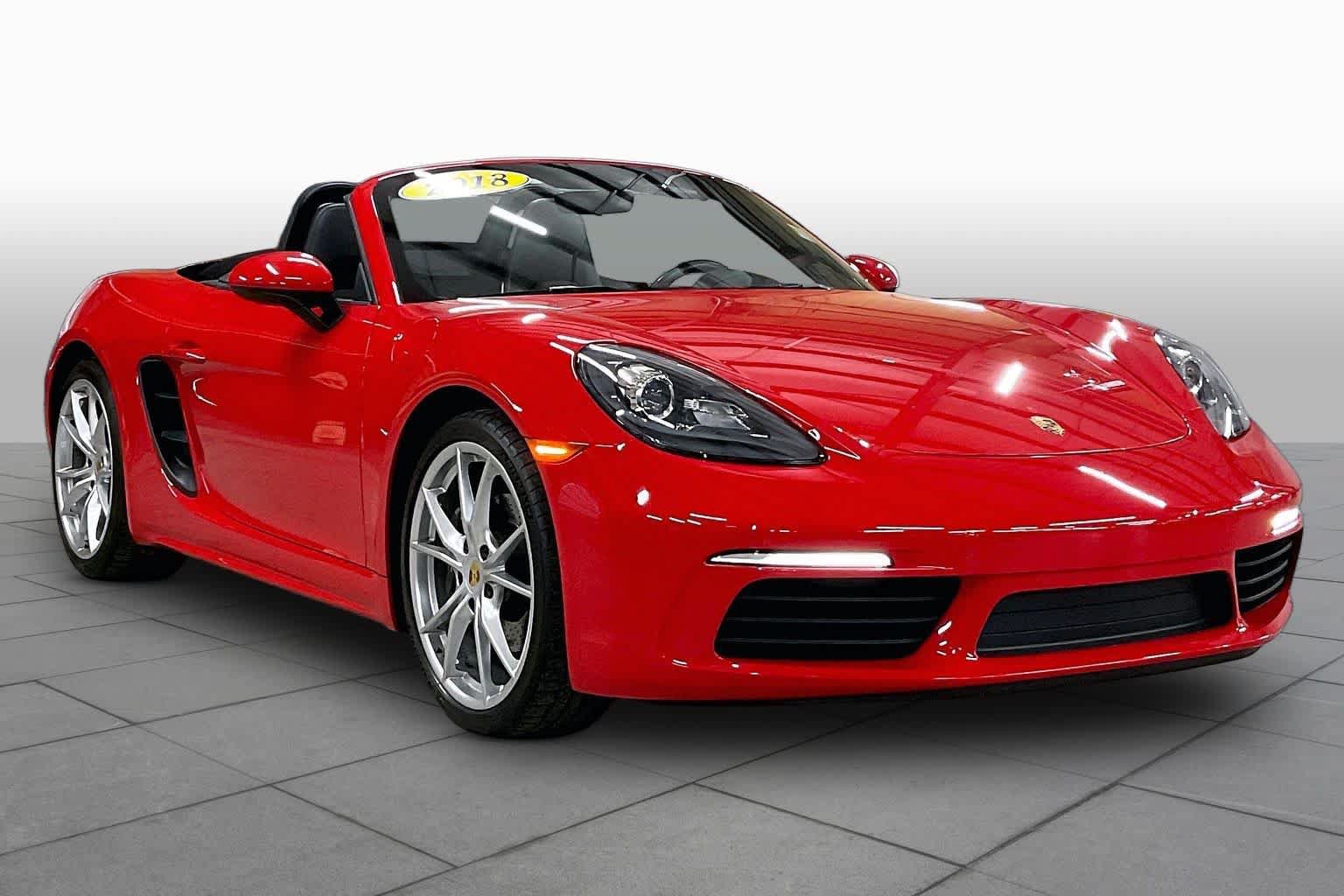 Used 2018 Porsche 718 Boxster RWD image 3