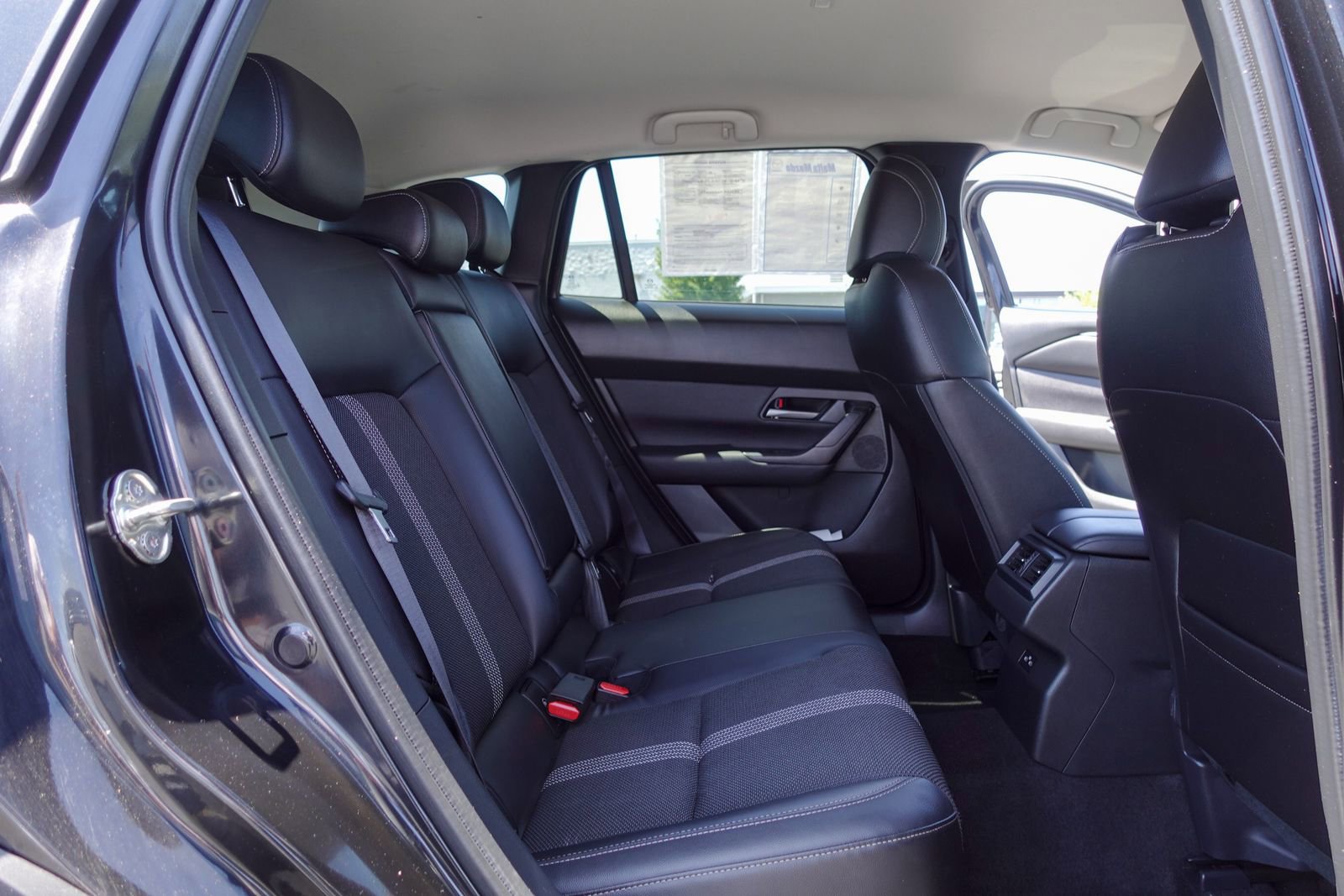 Certified 2025 MAZDA CX-50 AWD 2.5 S w/ Preferred Package image 16