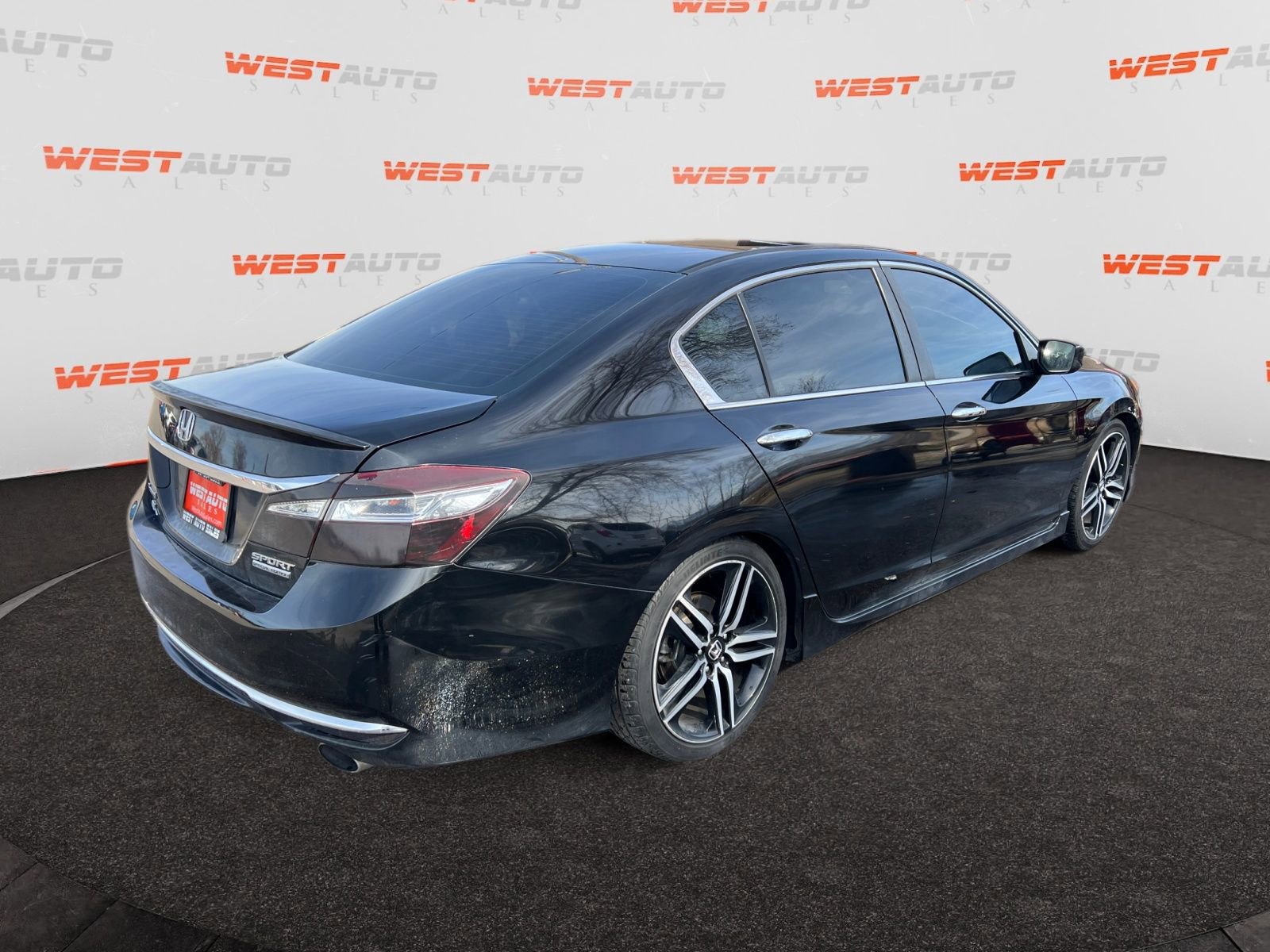 Used 2017 Honda Accord Sport Special Edition image 5