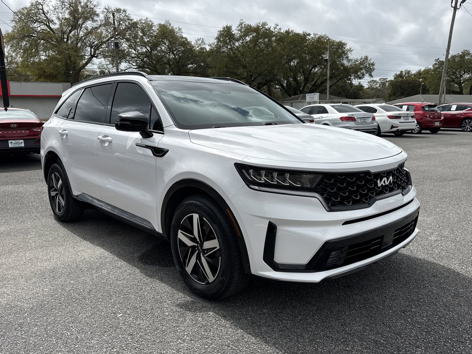 Used 2022 Kia Sorento EX w/ Panoramic Sunroof Package image 7