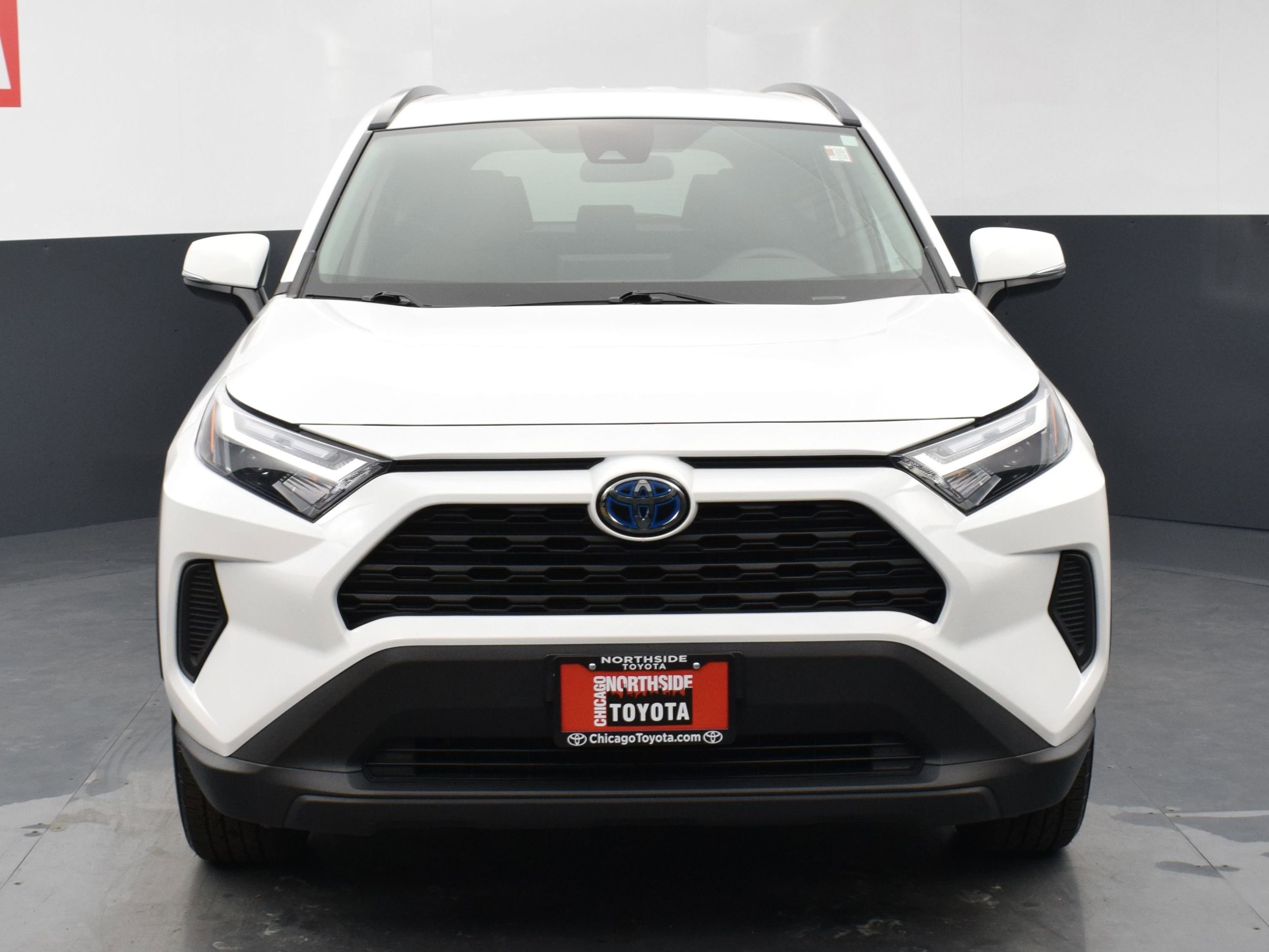 Used 2022 Toyota RAV4 XLE image 7