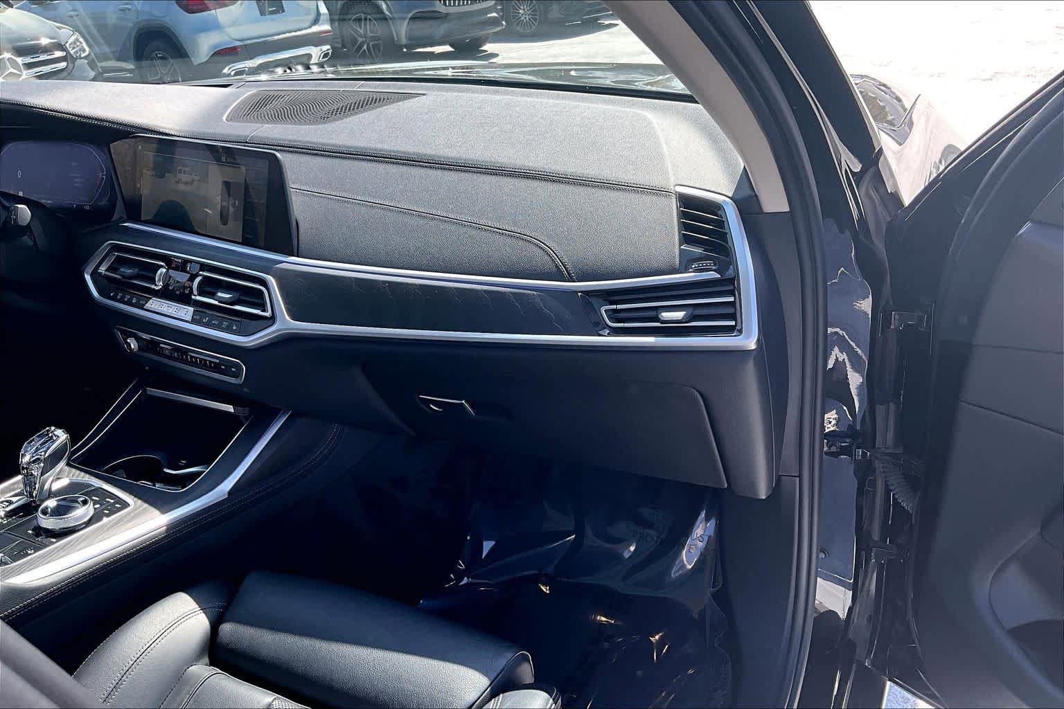 Used 2022 BMW X7 xDrive40i w/ Premium Package AWD/4WD image 19