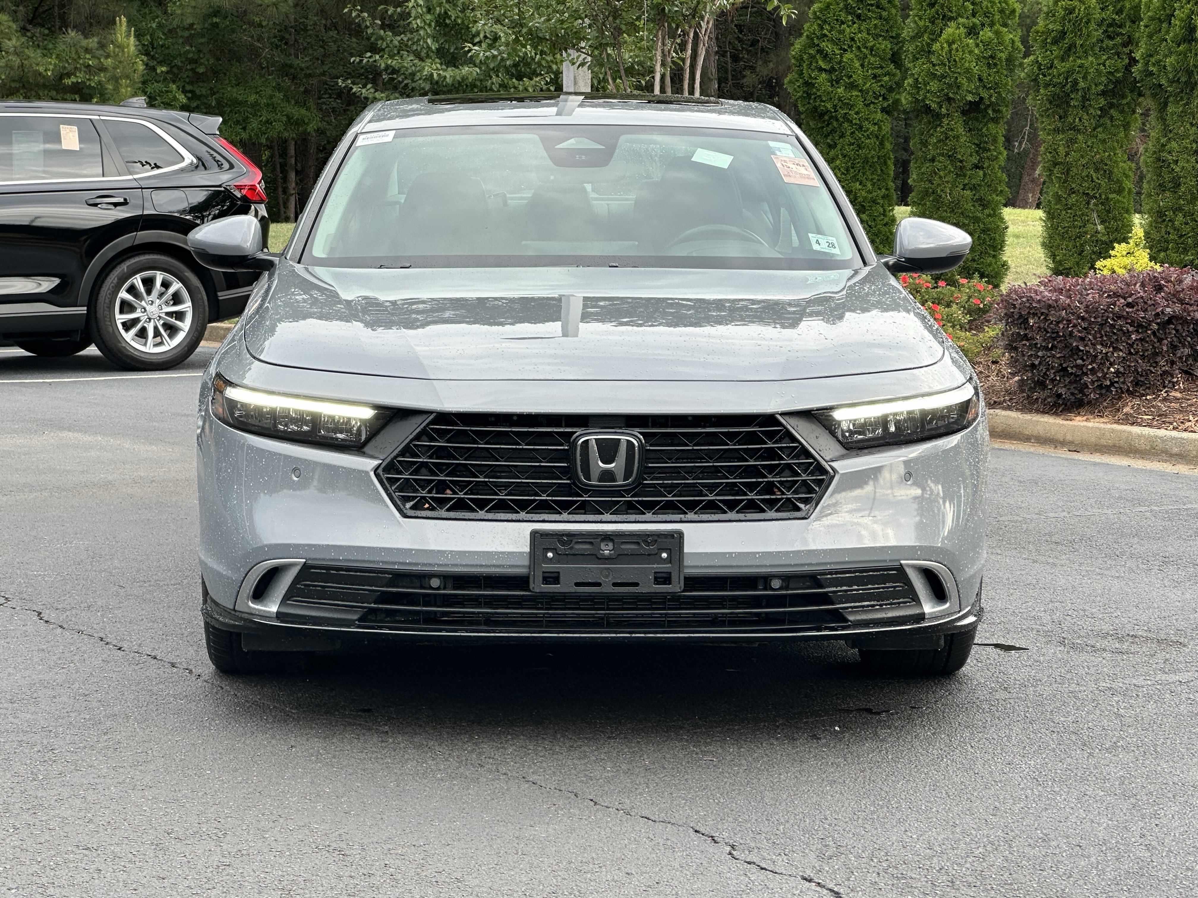 Used 2023 Honda Accord Touring image 3