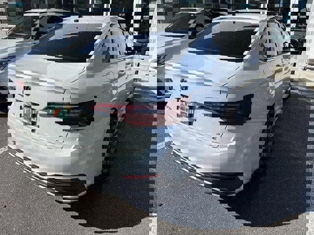 Certified 2023 Volkswagen Jetta SE w/ Panoramic Sunroof Package image 9