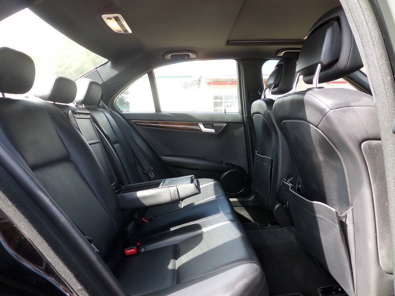 Used 2012 Mercedes-Benz C 250 Sedan image 20