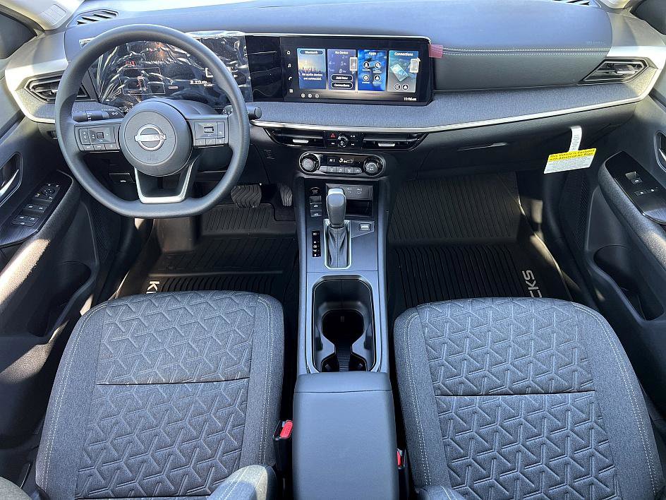 New 2026 Nissan Kicks SV image 8