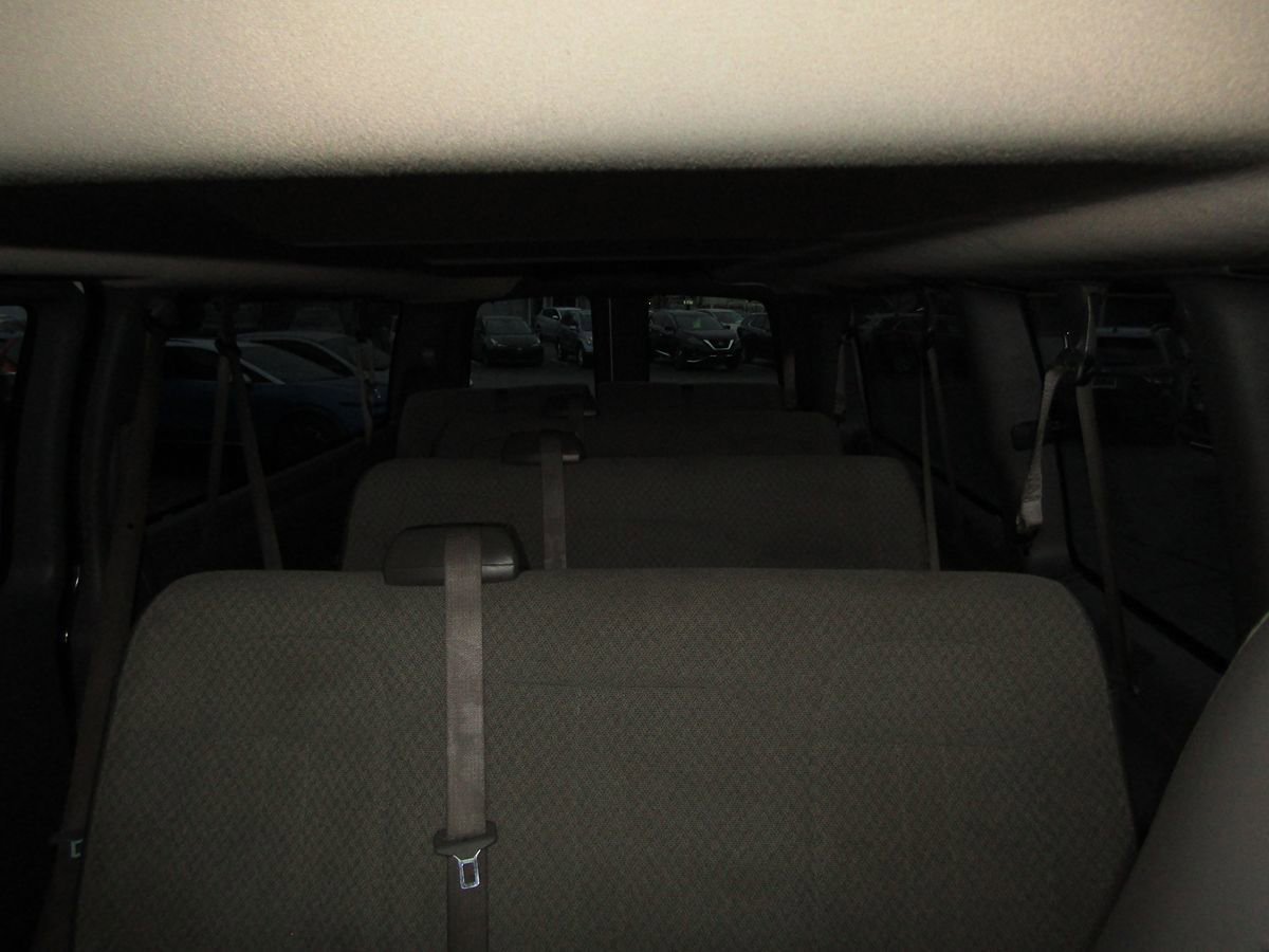 Used 2023 GMC Savana 3500 LS image 8