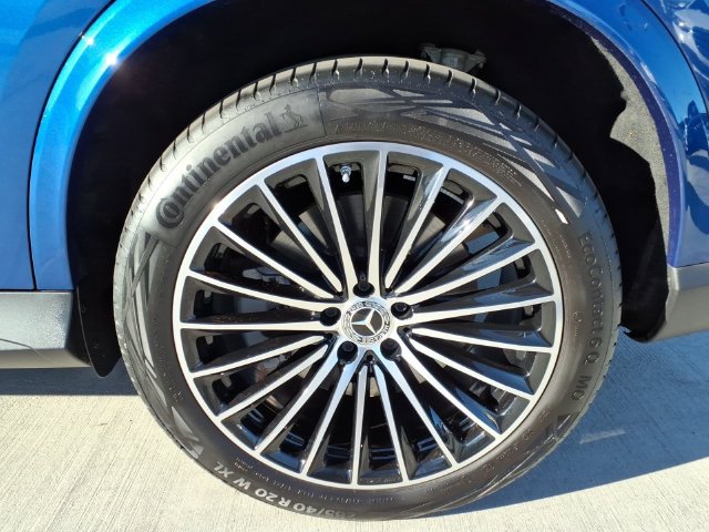 Certified 2025 Mercedes-Benz GLC 350e 4MATIC w/ AMG Line image 24