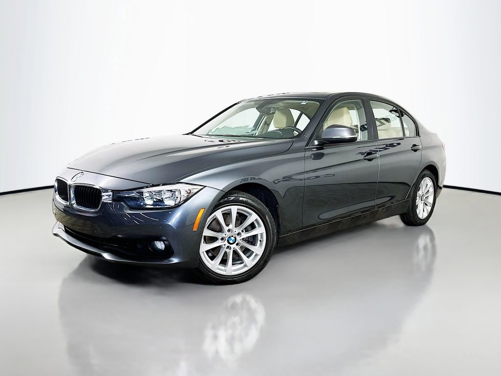 Used 2016 BMW 320i Sedan RWD image 3