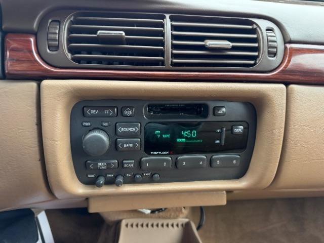 Used 1998 Cadillac De Ville FWD image 23