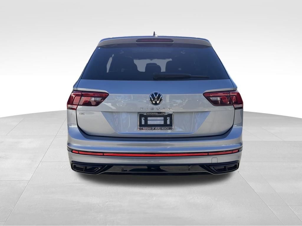 Used 2022 Volkswagen Tiguan SE R-Line image 6
