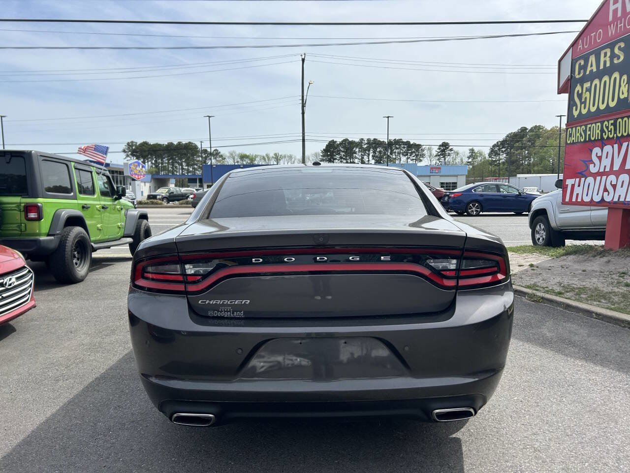 Used 2020 Dodge Charger SXT image 6