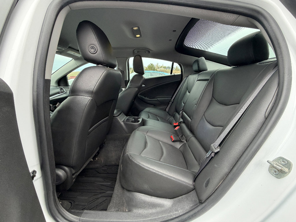 Used 2017 Chevrolet Volt LT w/ Comfort Package image 3