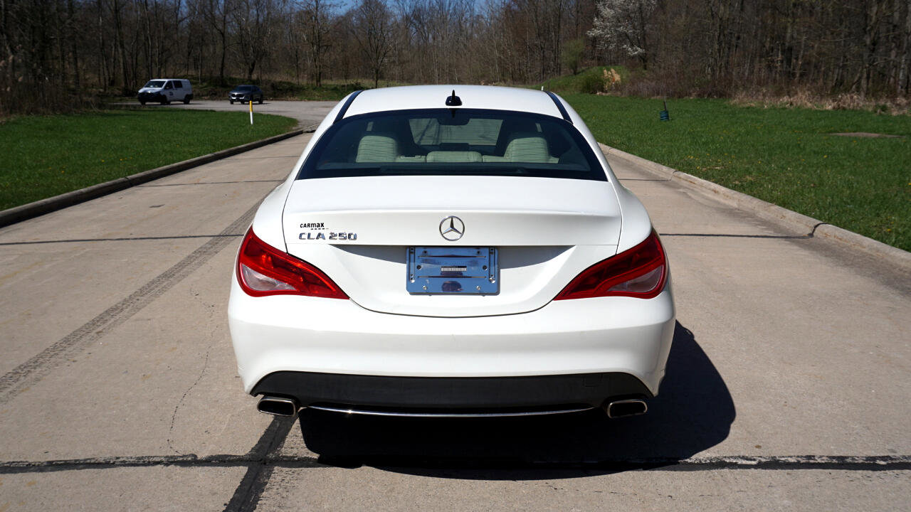 Used 2015 Mercedes-Benz CLA 250 image 4