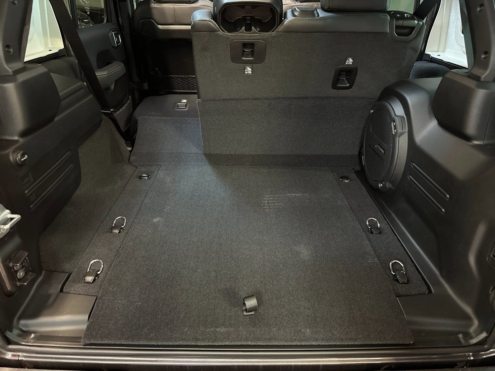 New 2025 Jeep Wrangler Sahara w/ Safety Group AWD/4WD image 14