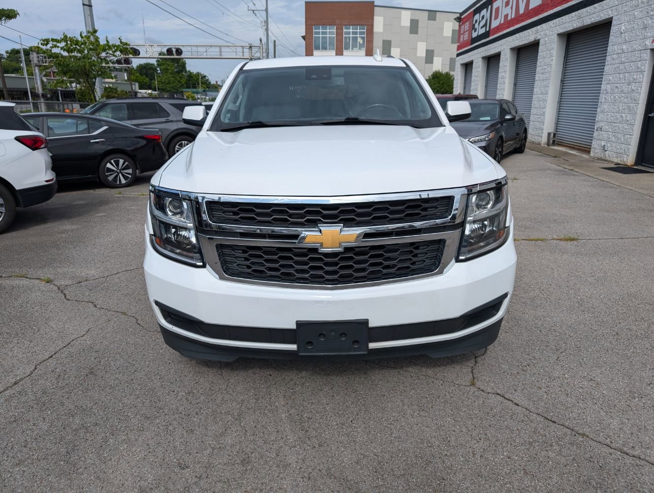 Used 2020 Chevrolet Suburban LT AWD/4WD image 3