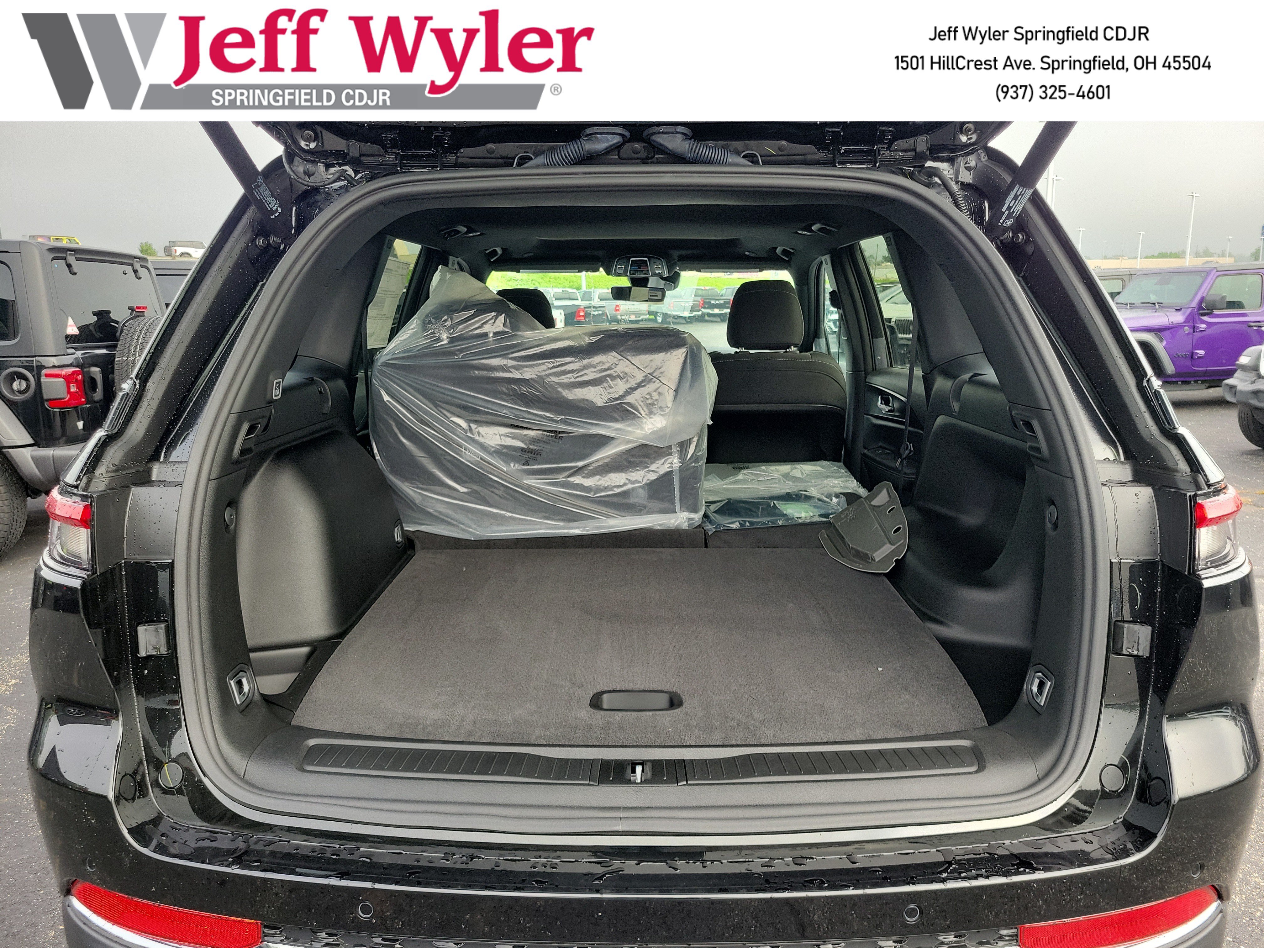 New 2026 Jeep Grand Cherokee Laredo X AWD/4WD image 5