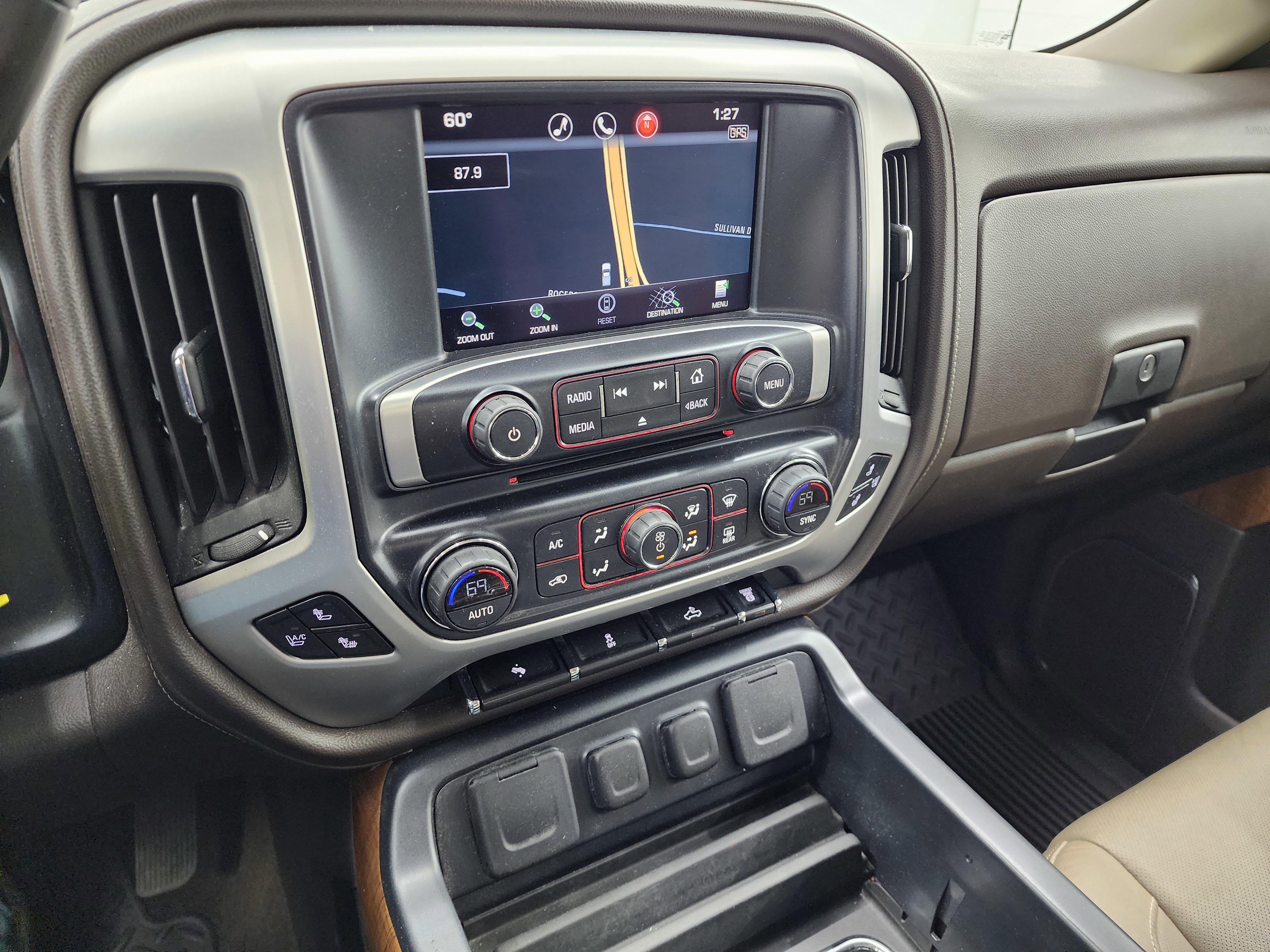 Used 2015 GMC Sierra 3500 SLT w/ Snow Plow Prep Package image 11