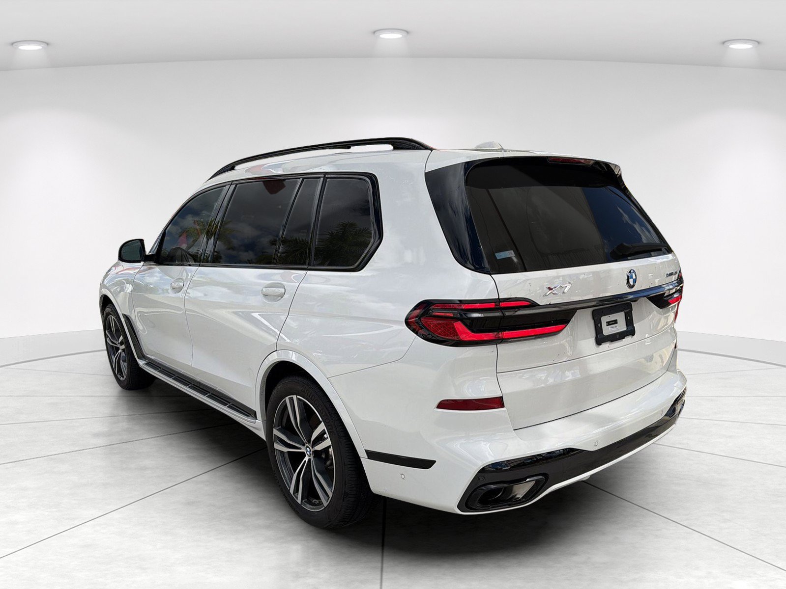Certified 2026 BMW X7 xDrive40i AWD/4WD image 6