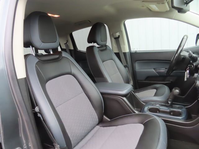 Used 2017 Chevrolet Colorado Z71 AWD/4WD image 25
