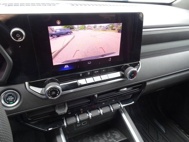 Used 2024 Chevrolet Colorado W/T RWD image 20