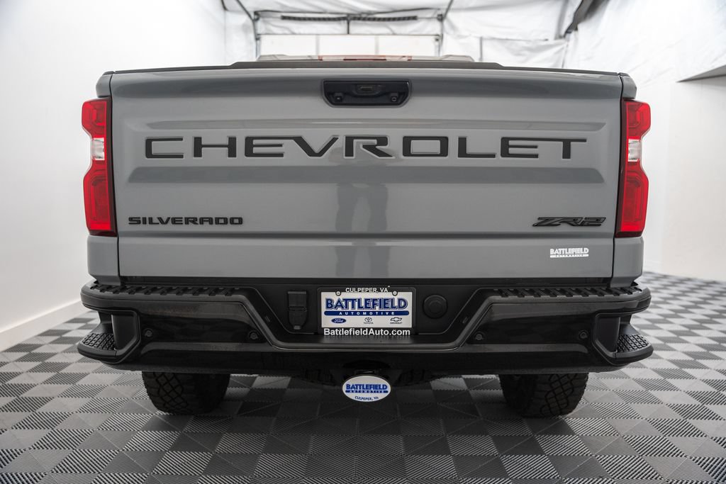 Used 2024 Chevrolet Silverado 1500 ZR2 w/ Technology Package AWD/4WD image 6