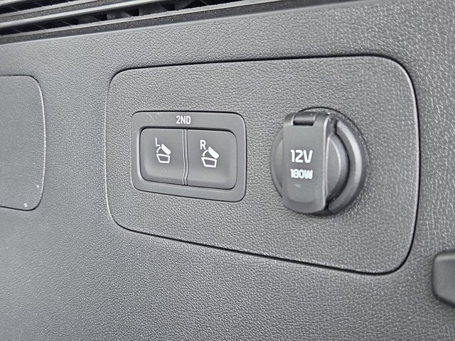 Used 2025 Kia Sorento S w/ Panoramic Sunroof Package FWD image 28