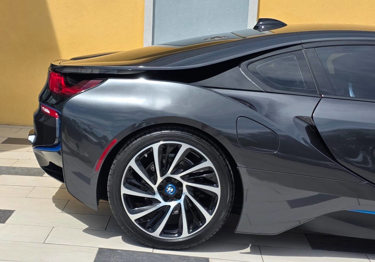 Used 2015 BMW i8 image 11