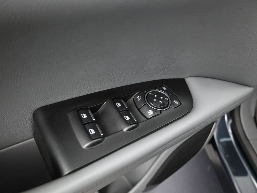 Used 2021 Lincoln Nautilus Reserve image 12