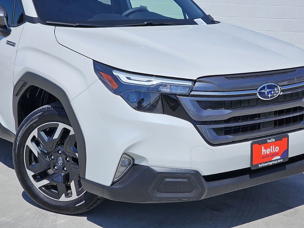 Certified 2025 Subaru Forester Premium image 6