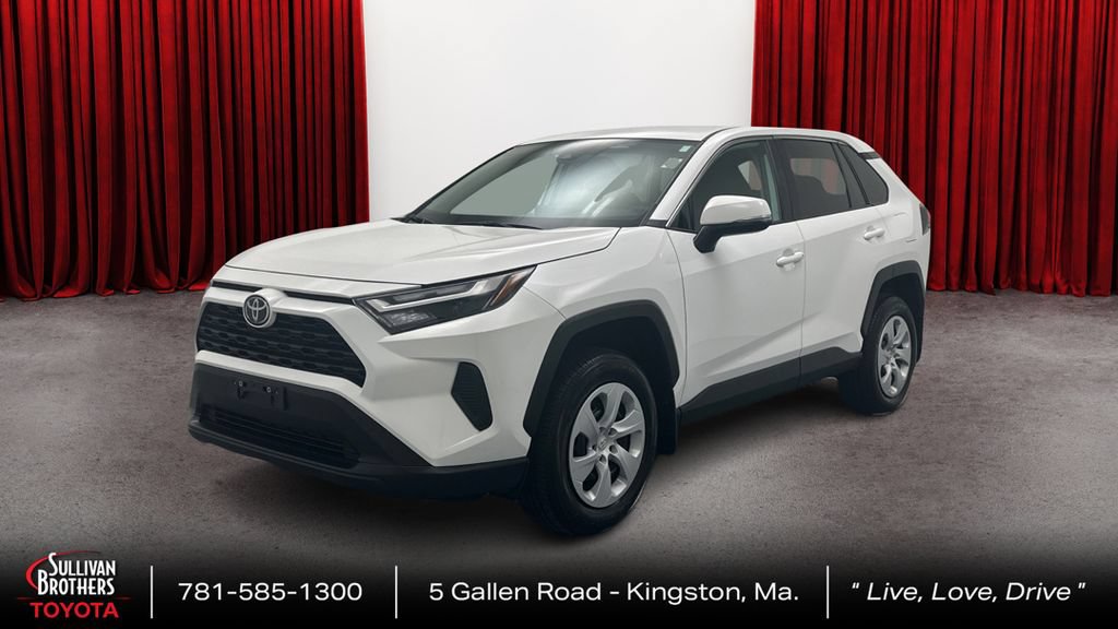 Certified 2025 Toyota RAV4 LE AWD/4WD image 1