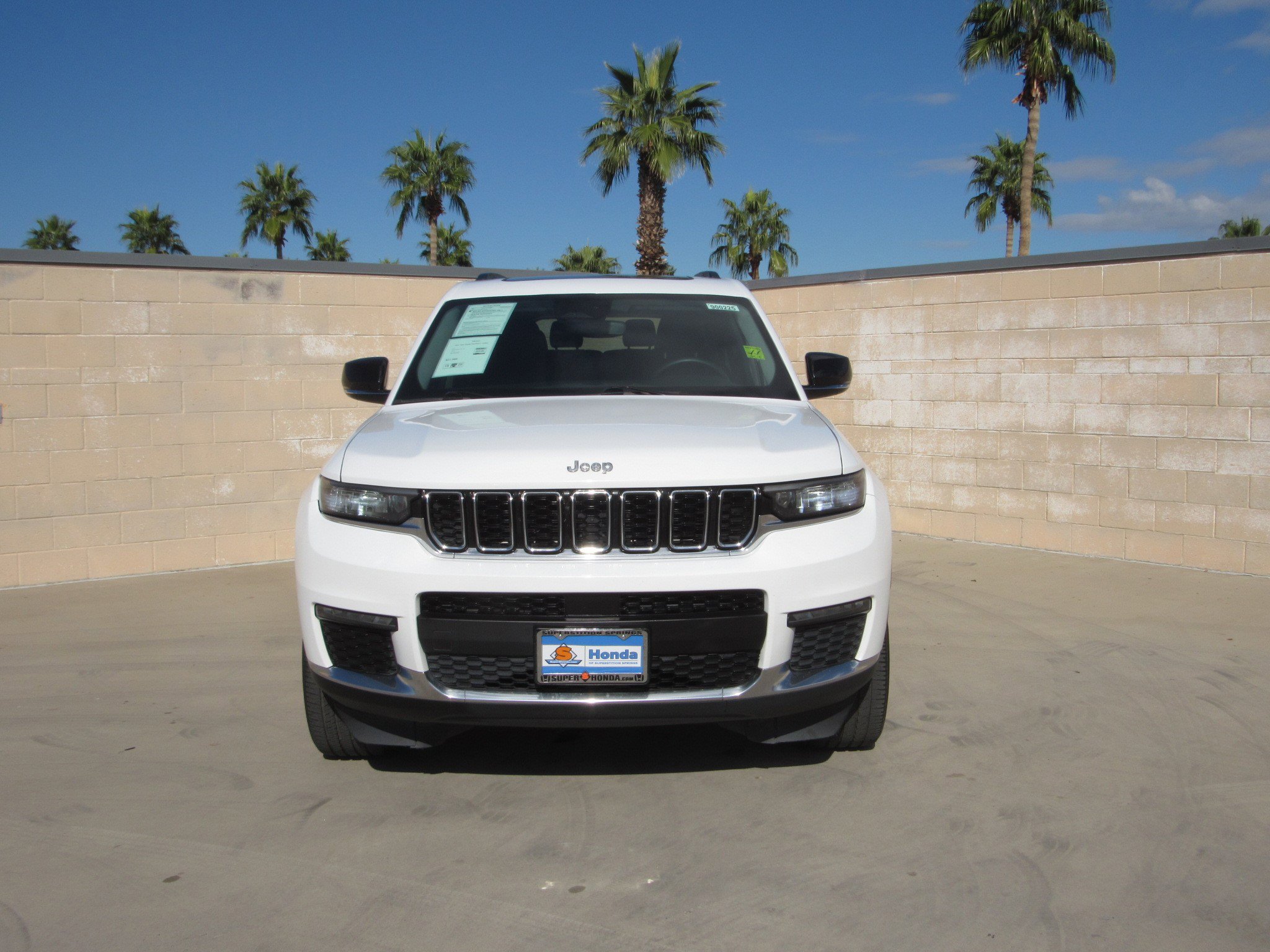 Used 2021 Jeep Grand Cherokee L Limited image 3