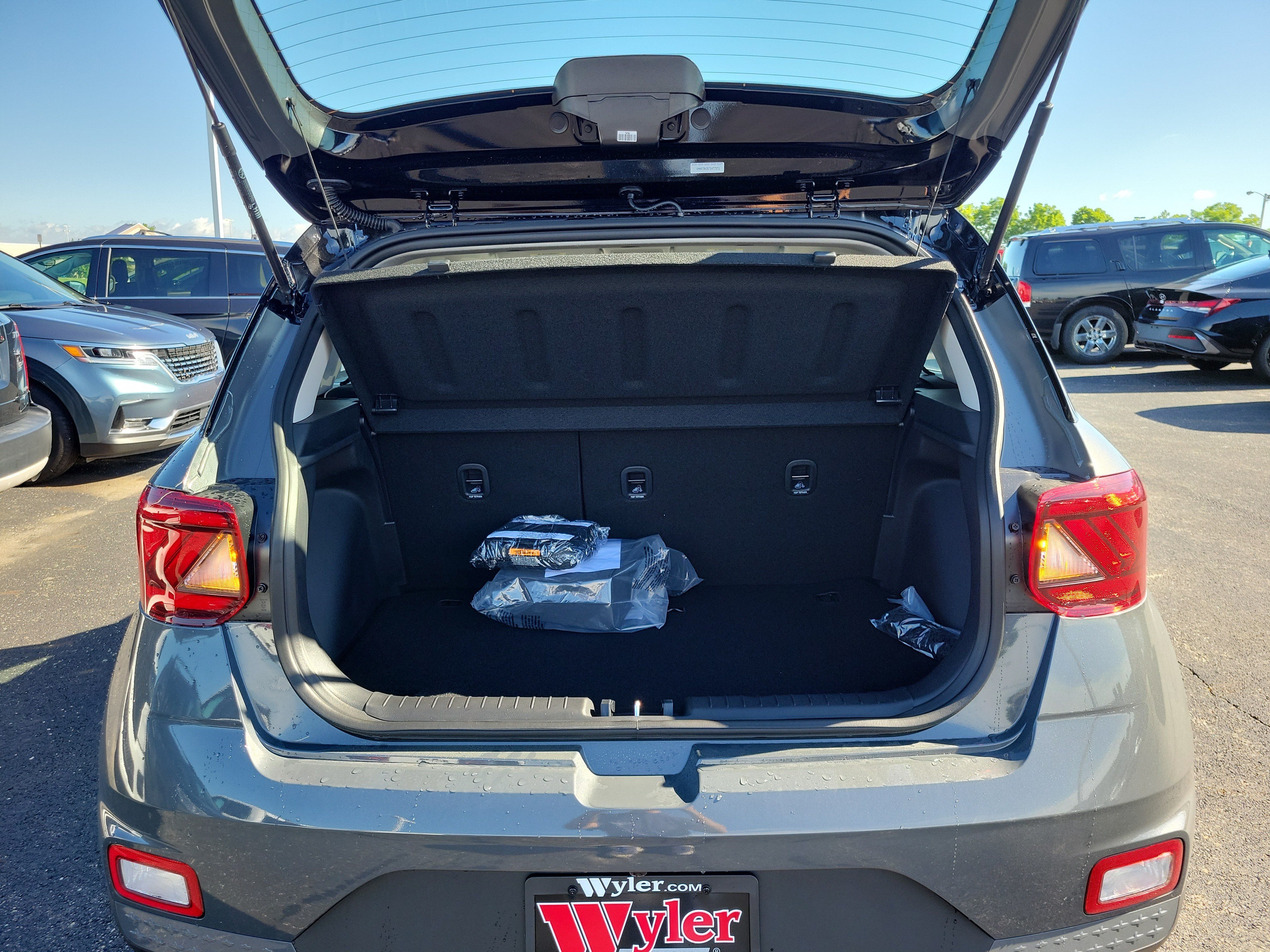 New 2026 Hyundai Venue SEL FWD image 5