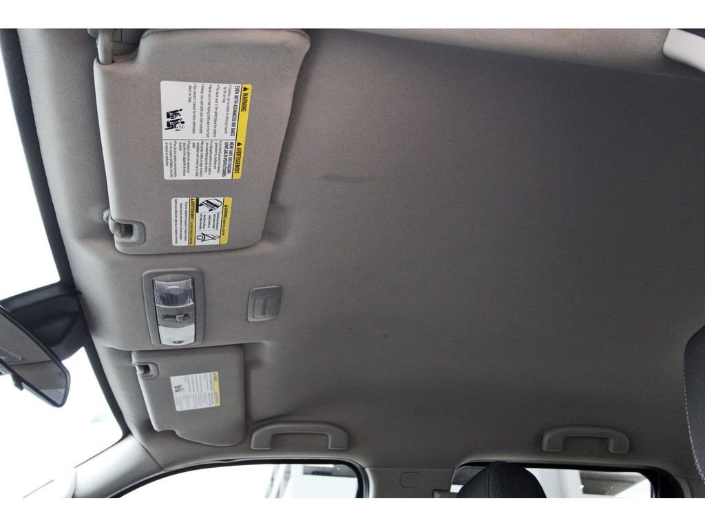 Used 2022 Nissan Frontier SV AWD/4WD image 28