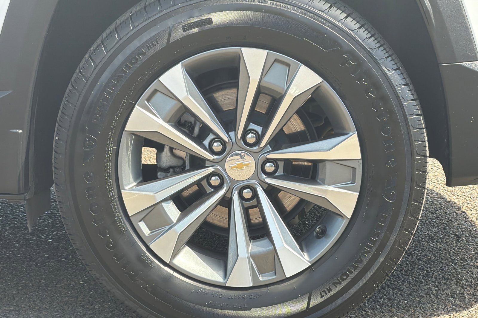 Used 2025 Chevrolet Equinox LT FWD image 27