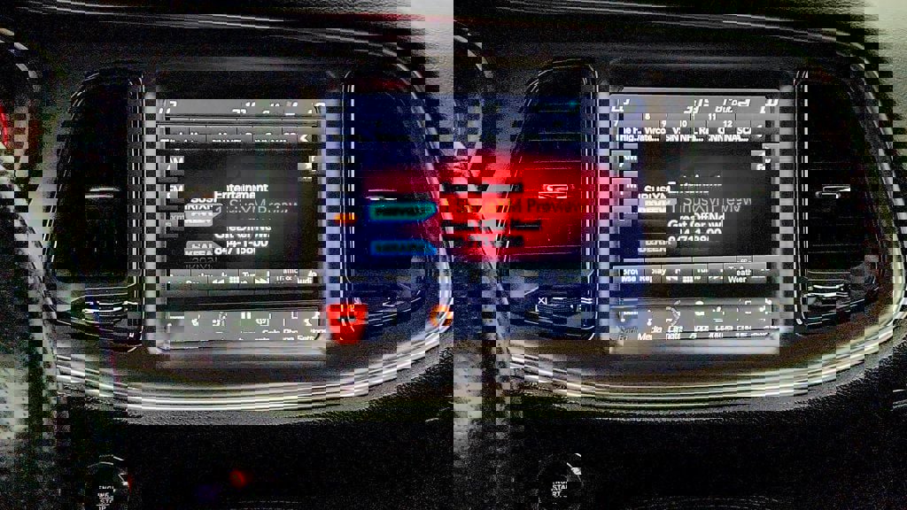 Used 2018 Dodge Challenger GT w/ Driver Convenience Group image 18