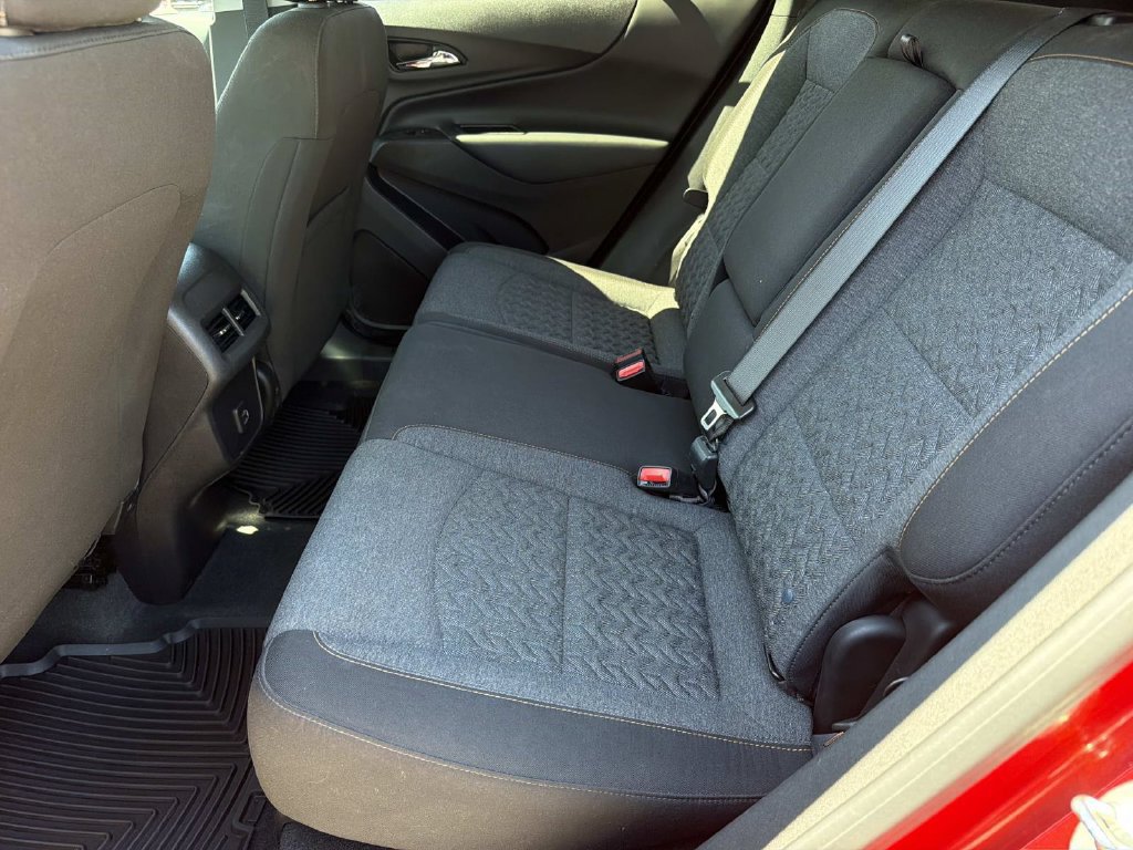 Used 2024 Chevrolet Equinox LT FWD image 11
